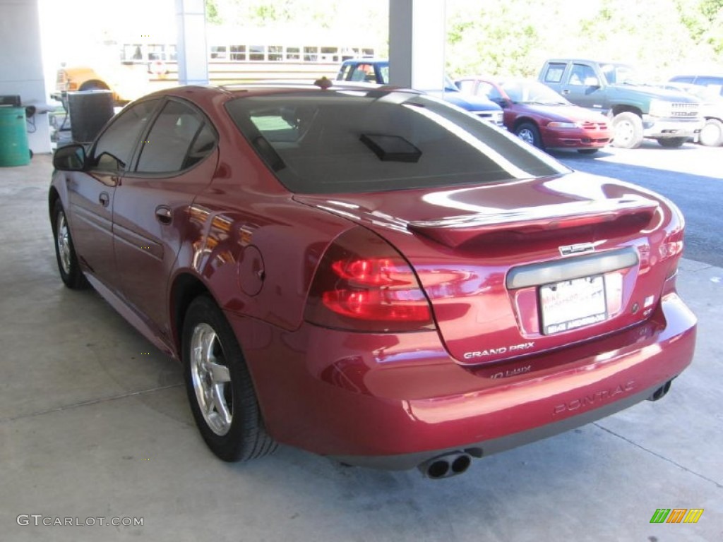 2004 Grand Prix GT Sedan - Sport Red Metallic / Dark Pewter photo #3