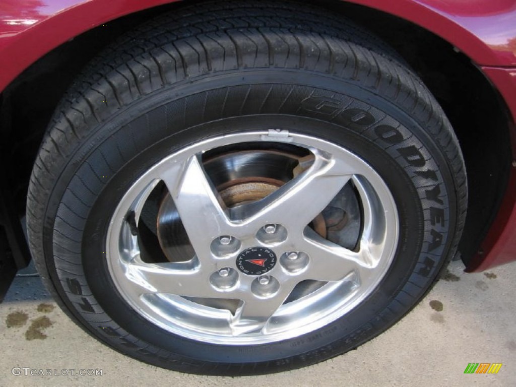2004 Grand Prix GT Sedan - Sport Red Metallic / Dark Pewter photo #20