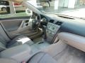 Super White - Camry SE Photo No. 6