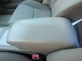 Super White - Camry SE Photo No. 21