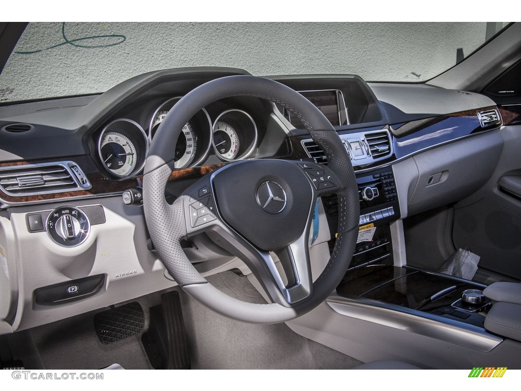 2014 Mercedes-Benz E 400 Hybrid Sedan Gray/Dark Gray Dashboard Photo #86217403