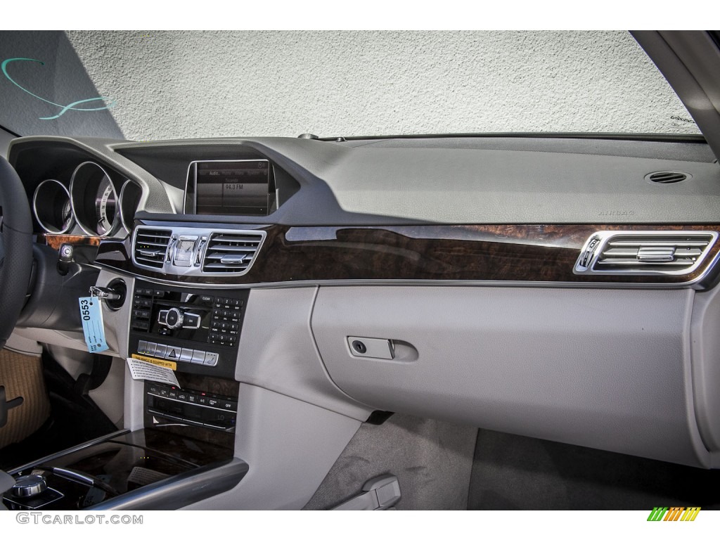 2014 Mercedes-Benz E 400 Hybrid Sedan Gray/Dark Gray Dashboard Photo #86217518