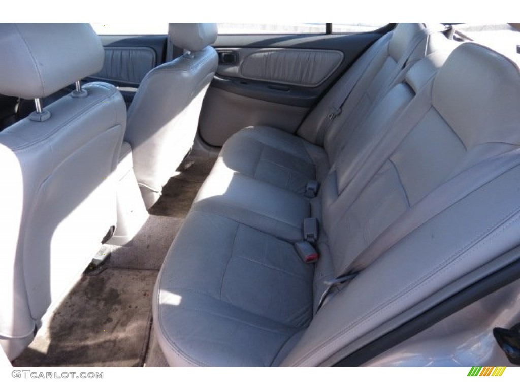 2001 Nissan Altima GLE Interior Color Photos