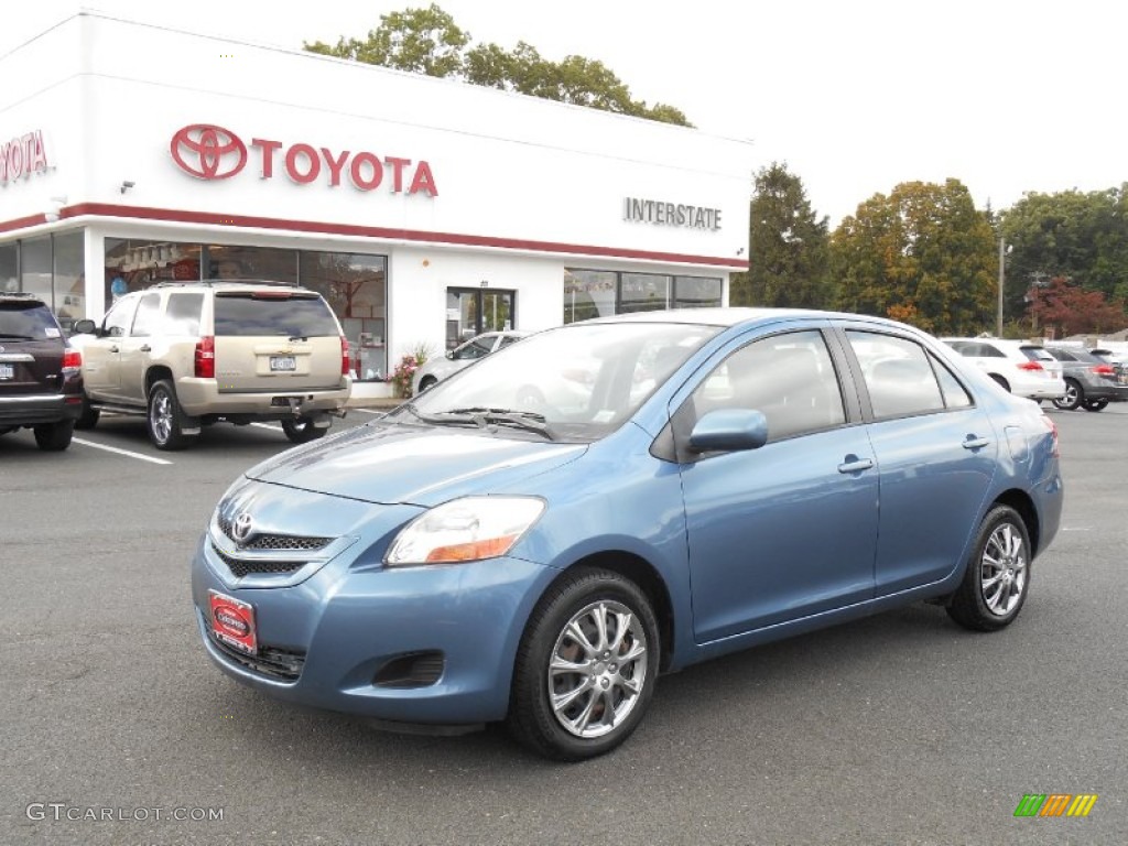 2007 Yaris Sedan - Pacific Blue Metallic / Dark Charcoal photo #1