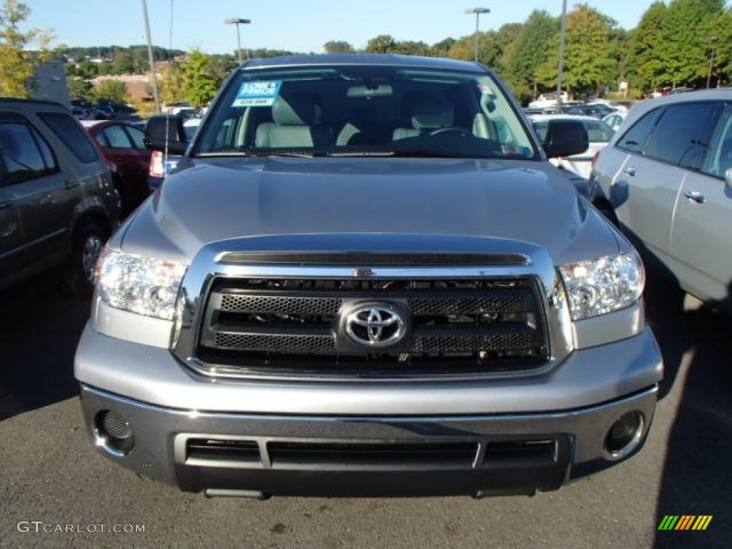 2010 Tundra Double Cab 4x4 - Silver Sky Metallic / Graphite Gray photo #2