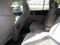 Blizzard White Pearl - Highlander V6 Photo No. 12
