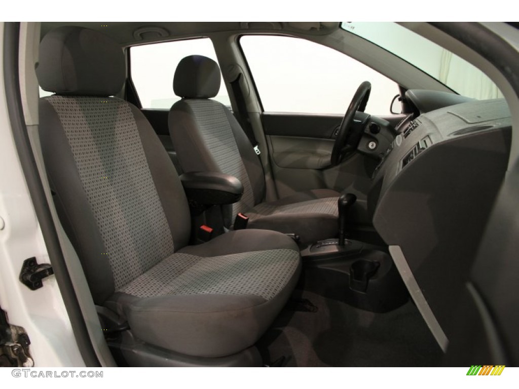 2007 Ford Focus ZXW SES Wagon Front Seat Photos