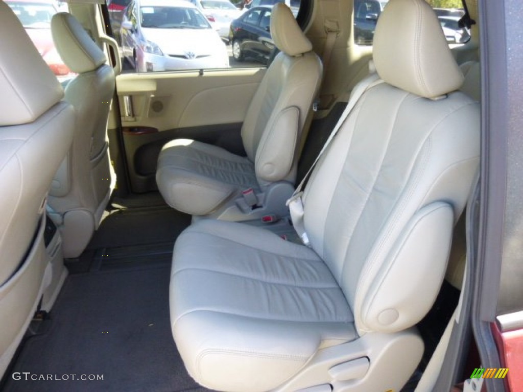 2011 Sienna XLE - Salsa Red Pearl / Bisque photo #14