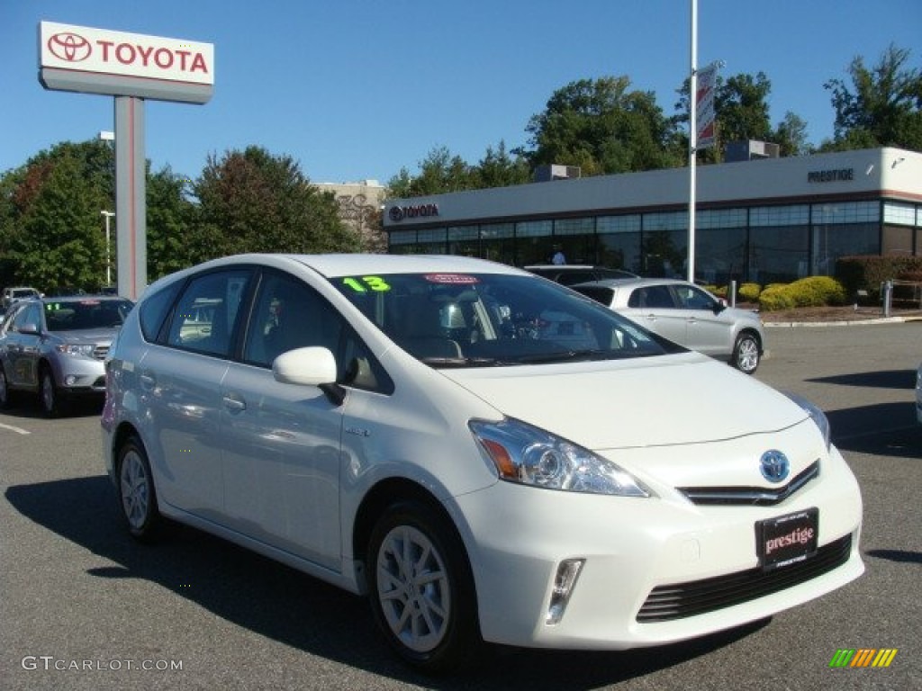 Blizzard White Pearl Toyota Prius v