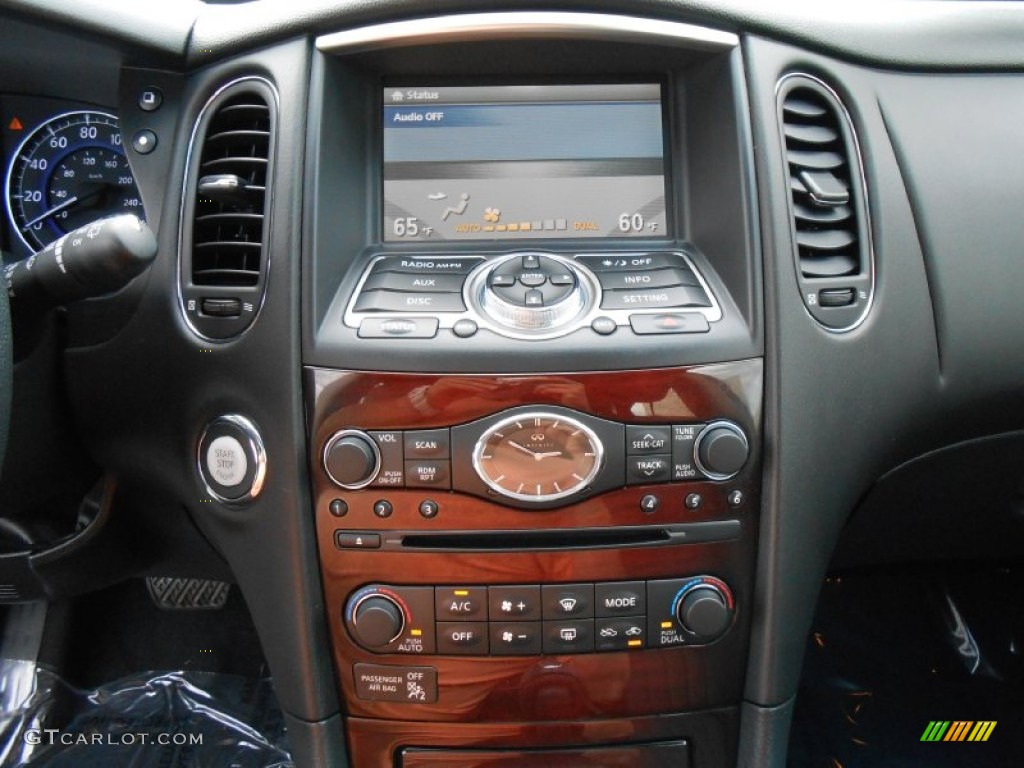 2011 Infiniti EX 35 AWD Controls Photos