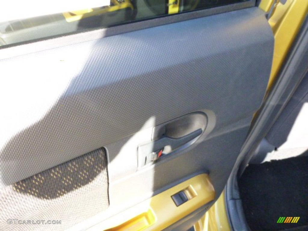 2008 xB  - Gold Rush Mica / Dark Gray photo #15