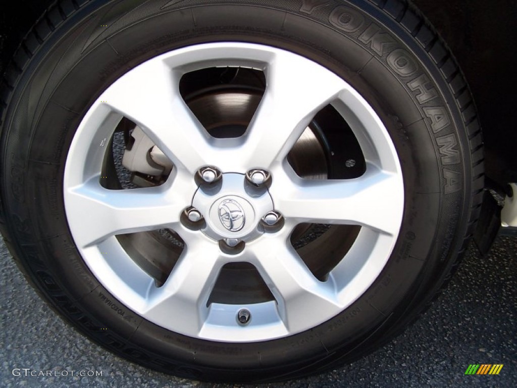 2012 Toyota RAV4 Limited Wheel Photos