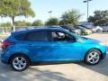 Blue Candy - Focus SE Hatchback Photo No. 6