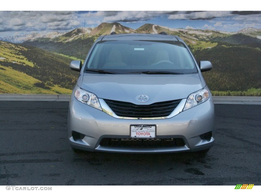 2014 Sienna LE AWD - Silver Sky Metallic / Light Gray photo #2