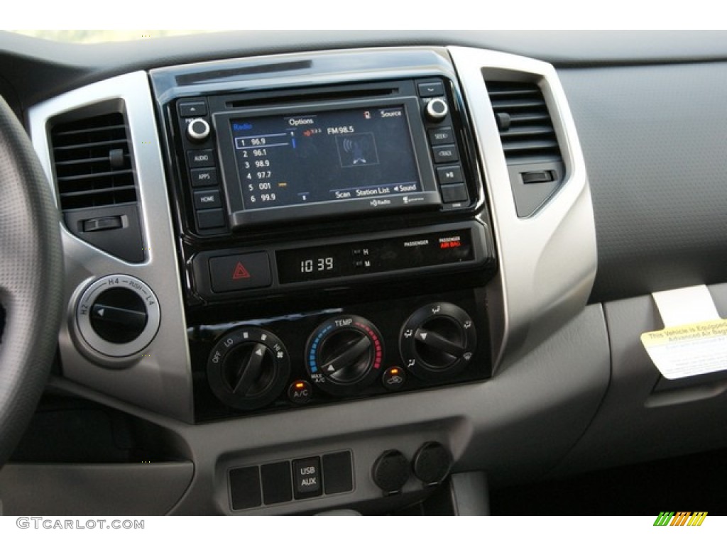 2014 Toyota Tacoma V6 SR5 Double Cab 4x4 Controls Photo #86227340