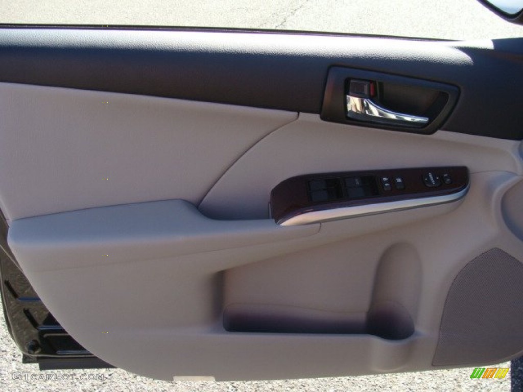 2012 Camry XLE V6 - Attitude Black Metallic / Ash photo #6