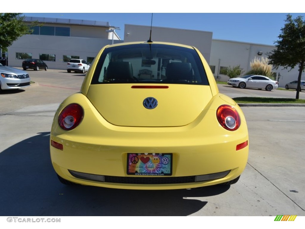 2010 New Beetle 2.5 Coupe - Sunflower Yellow / Black photo #4