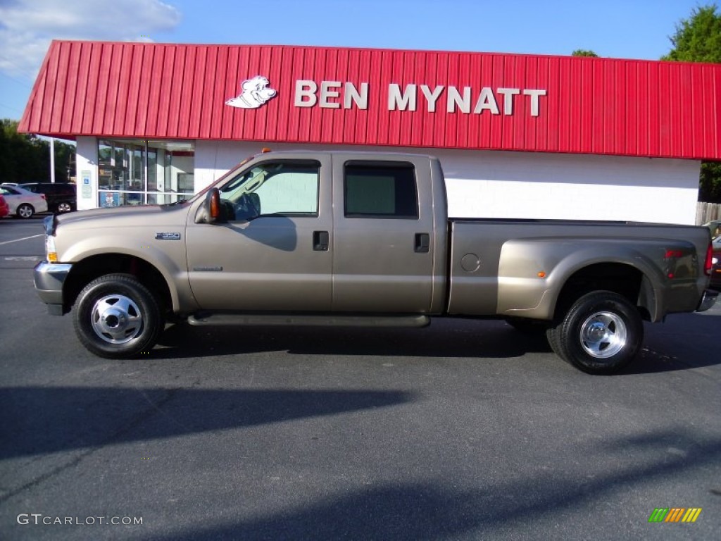 2003 F350 Super Duty XLT Crew Cab 4x4 Dually - Arizona Beige Metallic / Medium Parchment photo #1