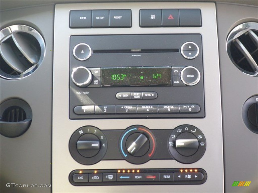 2014 Ford Expedition XLT Controls Photo #86229839