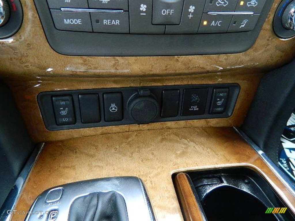 2013 Infiniti QX 56 4WD Controls Photo #86232920