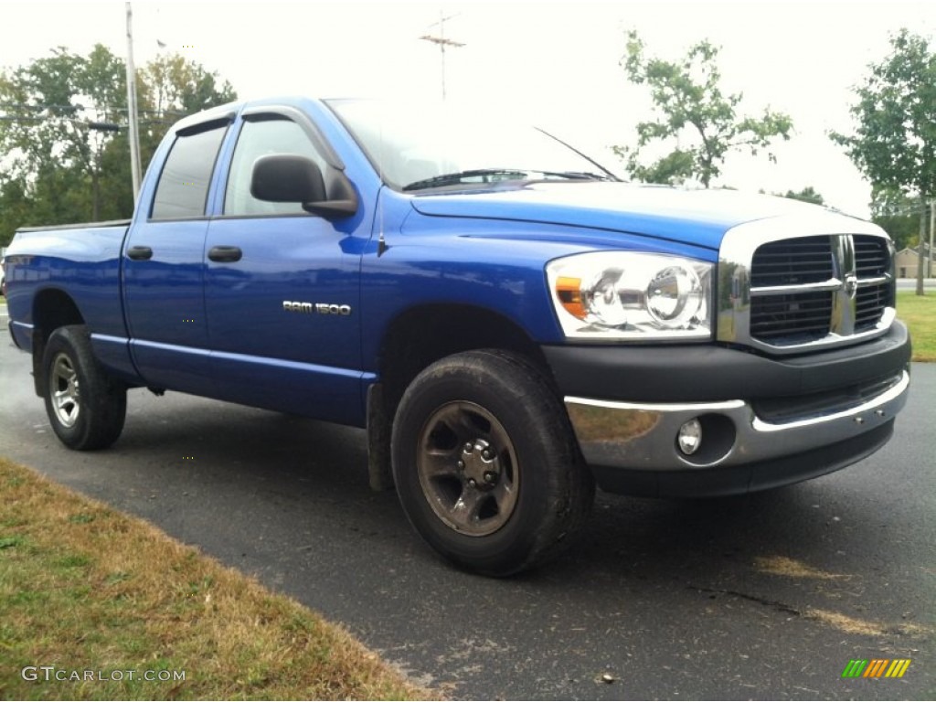 2007 Ram 1500 SXT Quad Cab 4x4 - Electric Blue Pearl / Medium Slate Gray photo #4