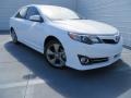 Super White - Camry SE Photo No. 2