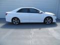 Super White - Camry SE Photo No. 3