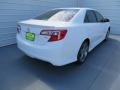 Super White - Camry SE Photo No. 4