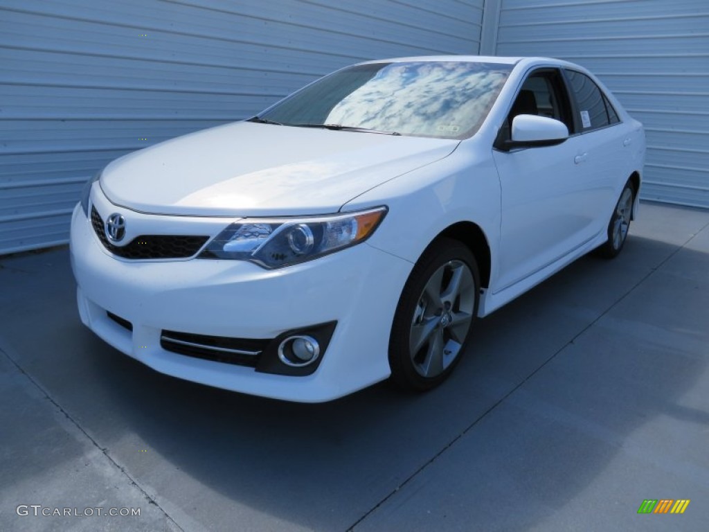 Super White 2014 Toyota Camry SE Exterior Photo #86234189