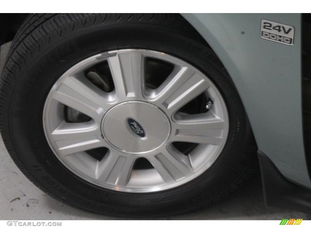2005 Ford Taurus SEL Wheel Photos