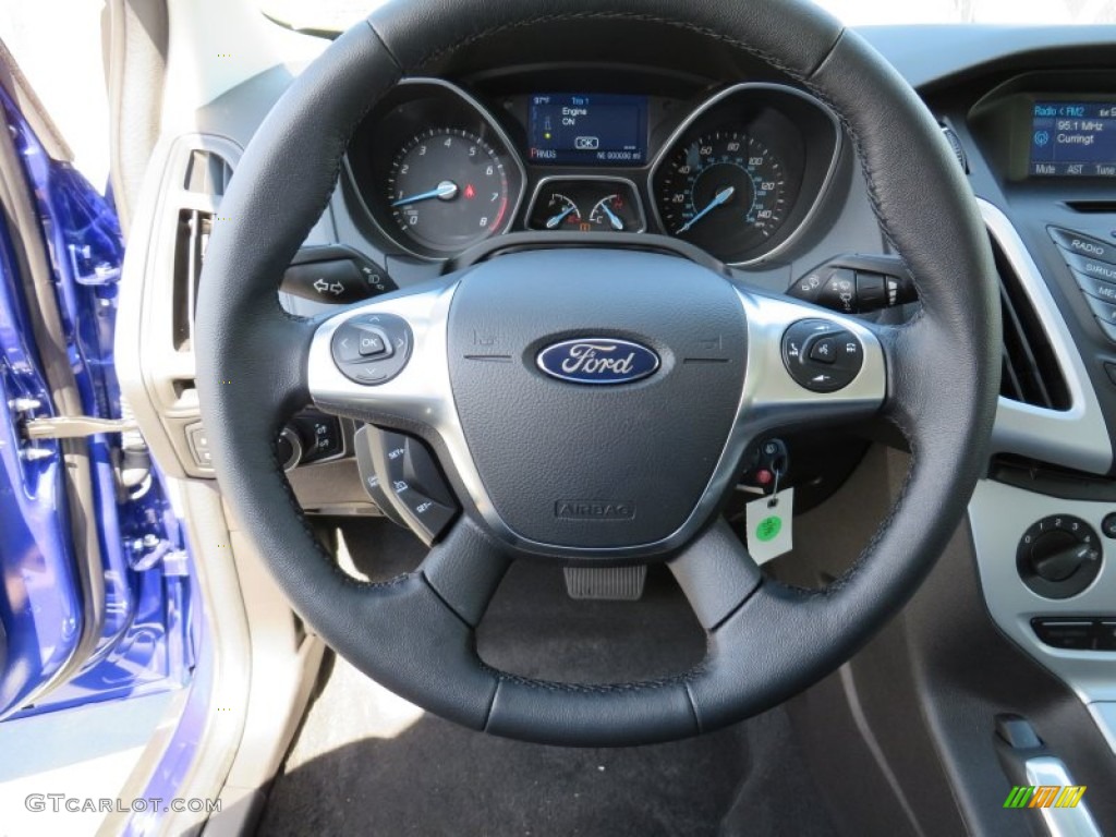 2014 Ford Focus SE Sedan Charcoal Black Steering Wheel Photo #86239340