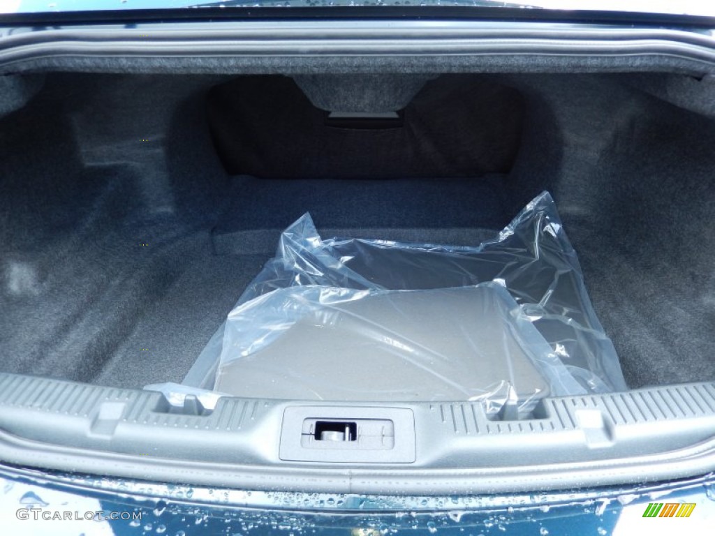 2014 Lincoln MKS FWD Trunk Photos