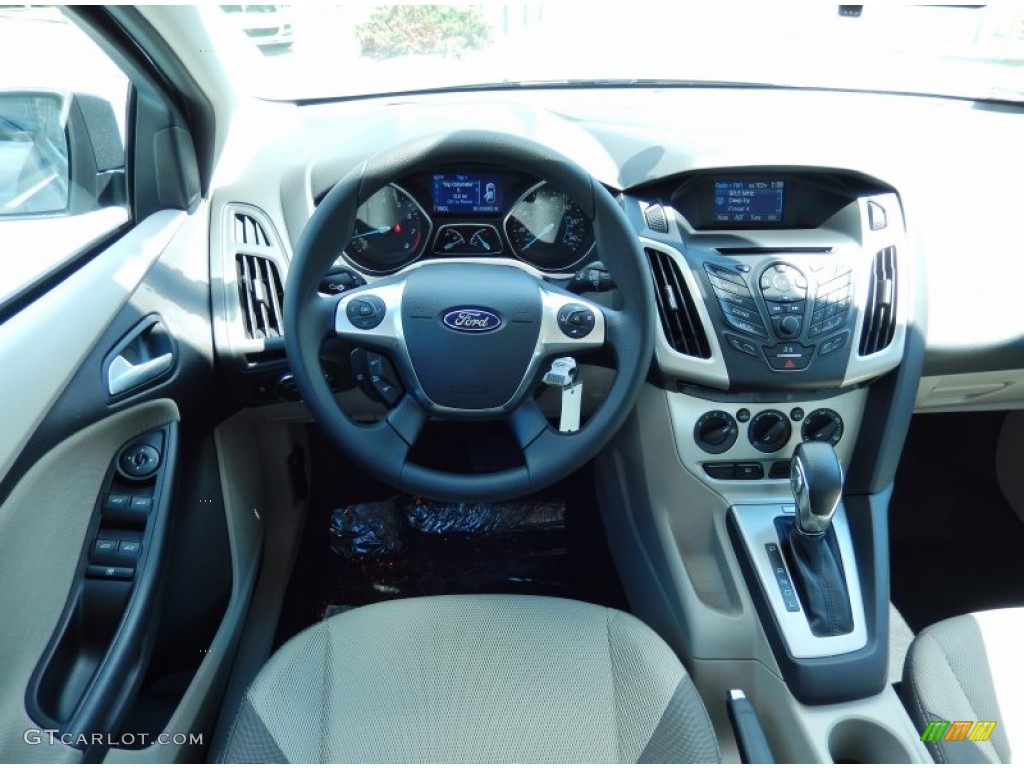 2014 Focus SE Sedan - Sterling Gray / Medium Light Stone photo #8