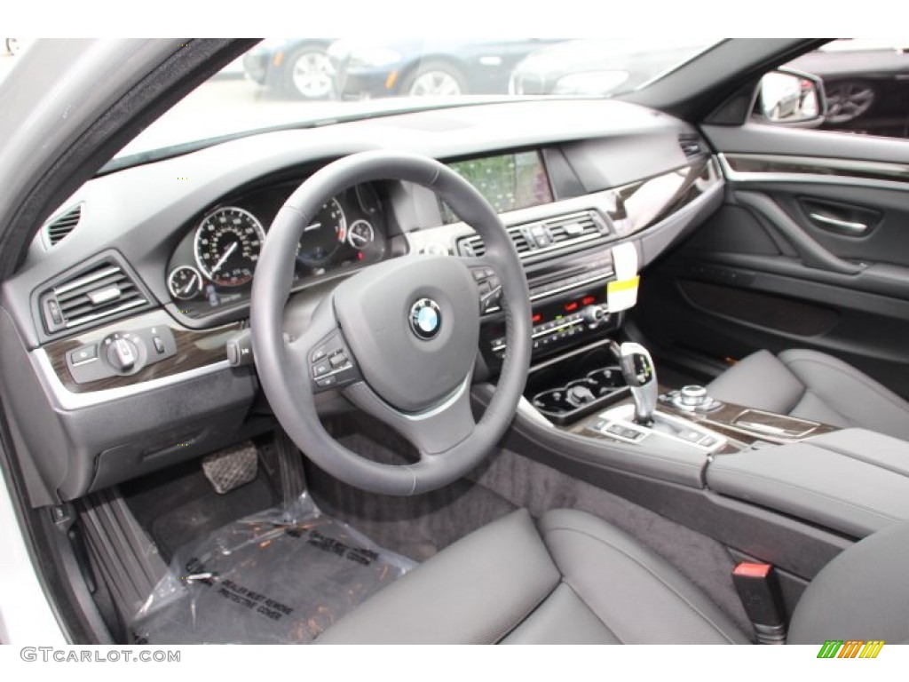 Black Interior 2013 BMW 5 Series ActiveHybrid 5 Photo #86242487