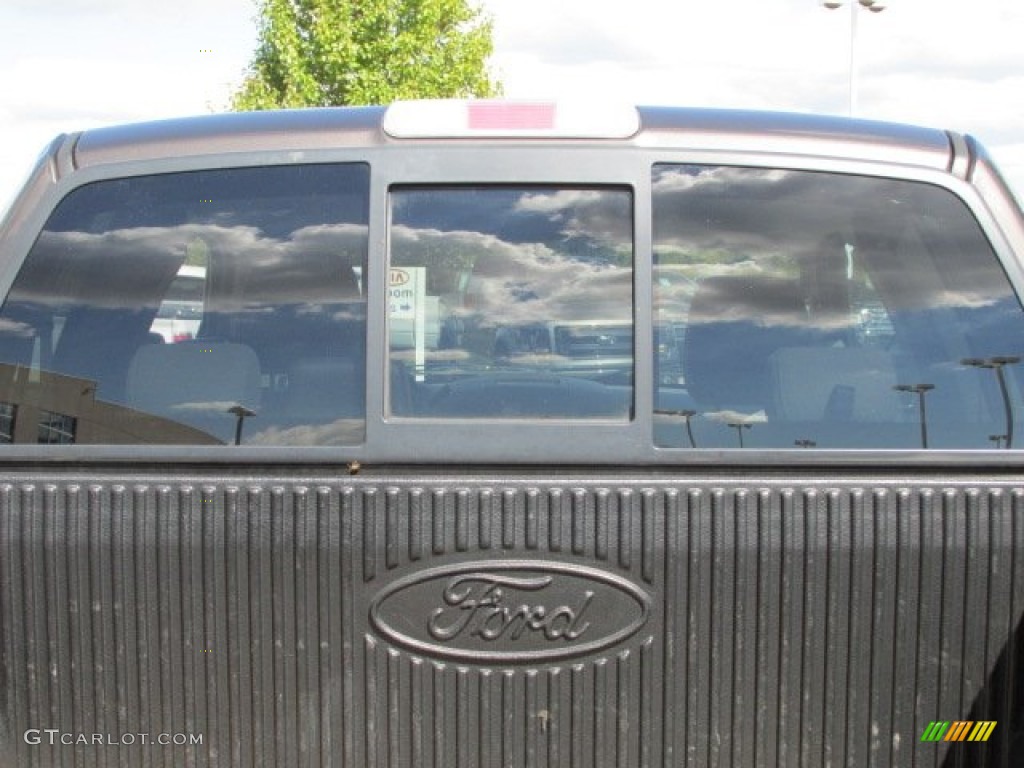 2005 F150 STX SuperCab 4x4 - Dark Stone Metallic / Medium Flint Grey photo #10