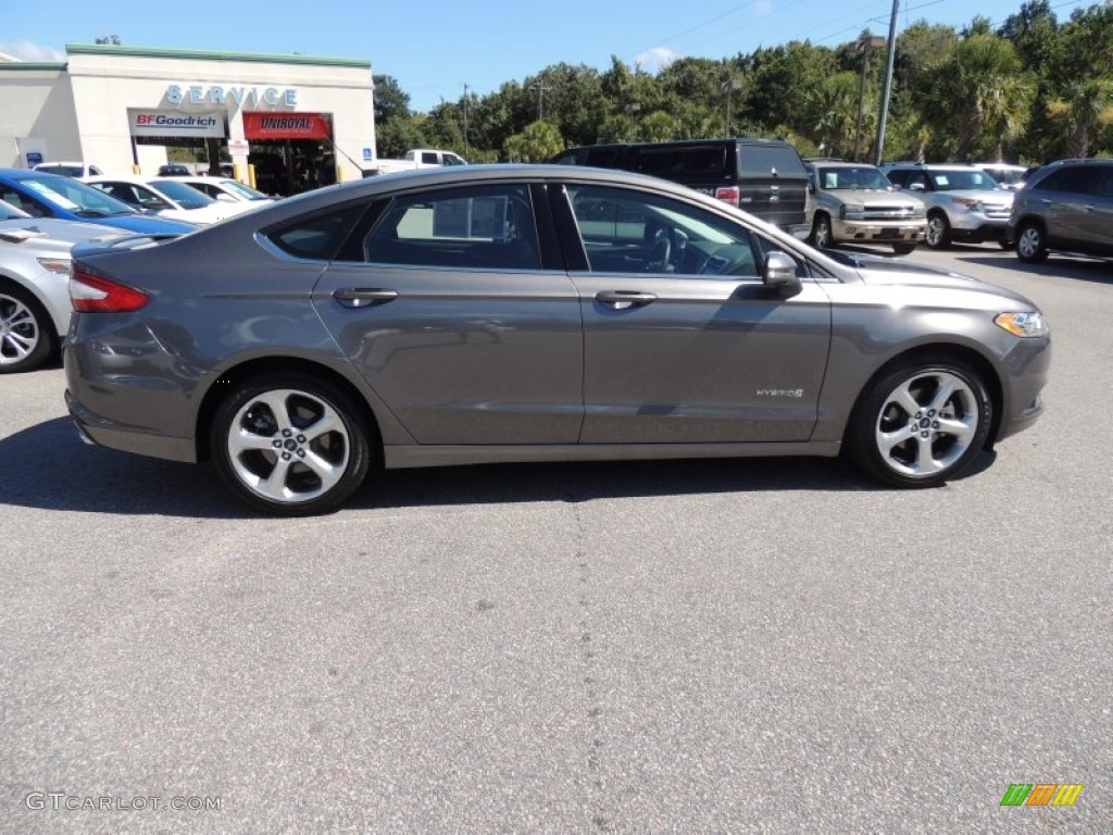 2013 Fusion Hybrid SE - Sterling Gray Metallic / Charcoal Black photo #13