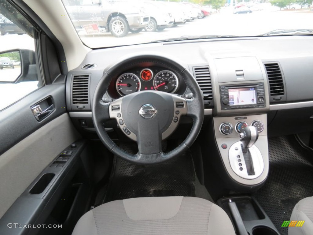 2012 Sentra 2.0 SR Special Edition - Super Black / Charcoal photo #19