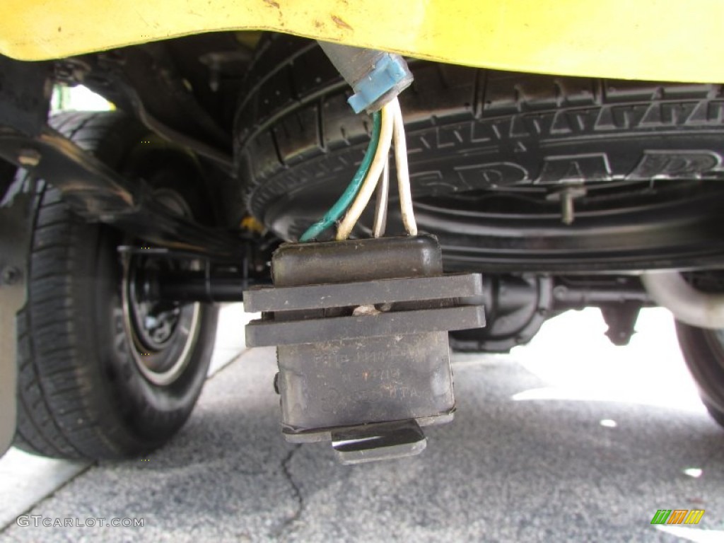 2006 Ranger STX SuperCab - Screaming Yellow / Ebony Black photo #51
