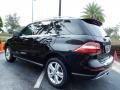 Black - ML 350 4Matic Photo No. 5