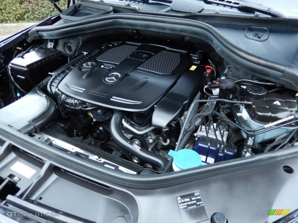 2012 Mercedes-Benz ML 350 4Matic Engine Photos