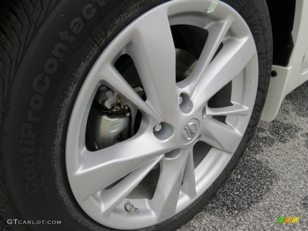 2014 Nissan Altima 2.5 SV Wheel Photos
