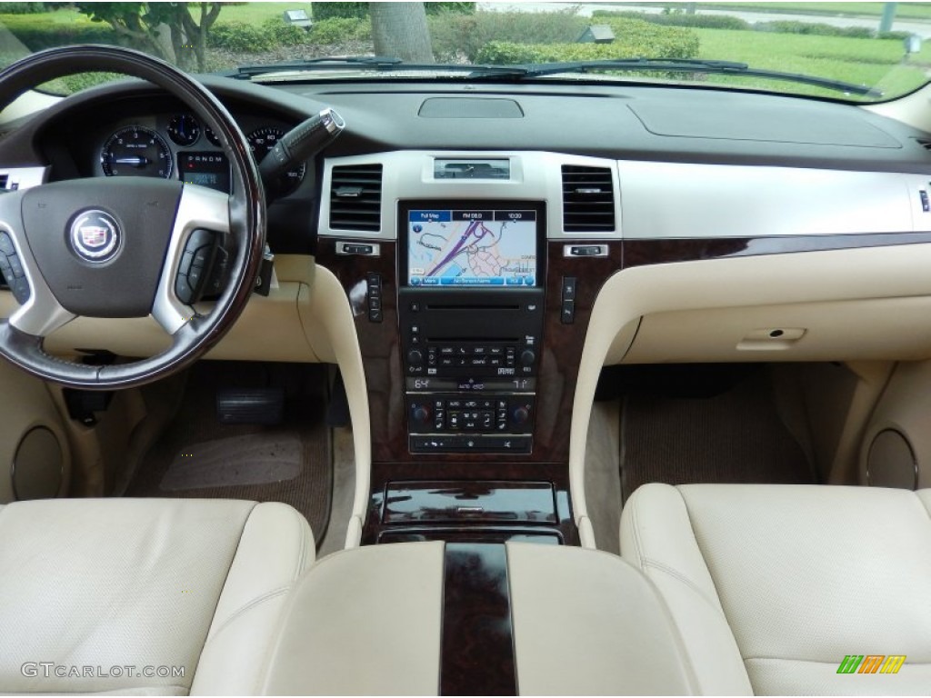 2008 Cadillac Escalade Standard Escalade Model Dashboard Photos