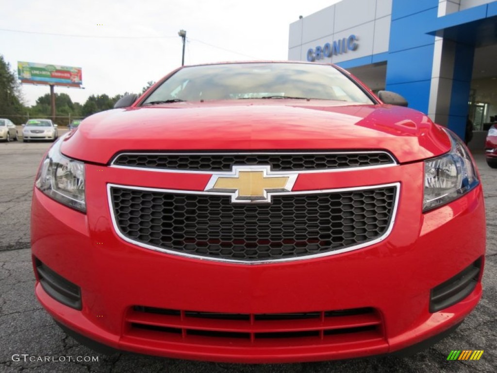 2014 Cruze LS - Red Hot / Jet Black/Medium Titanium photo #2