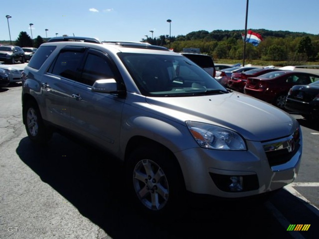 2008 Outlook XR AWD - Silver Pearl / Gray photo #3