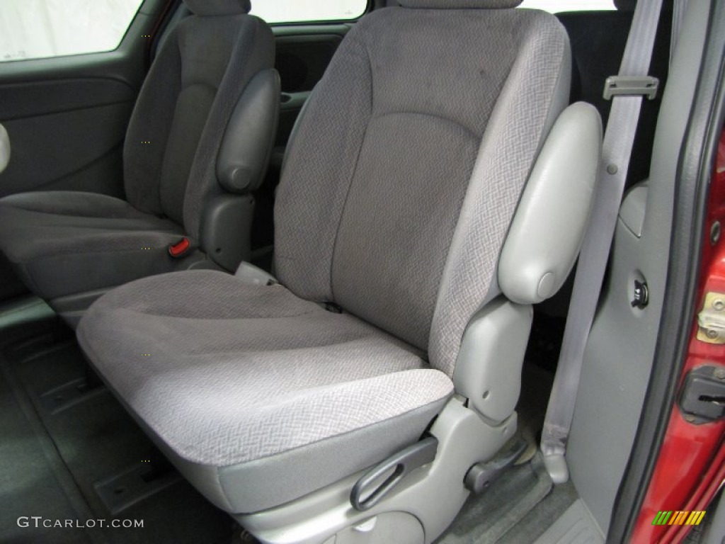 2005 Chrysler Town & Country LX Rear Seat Photo #86268446