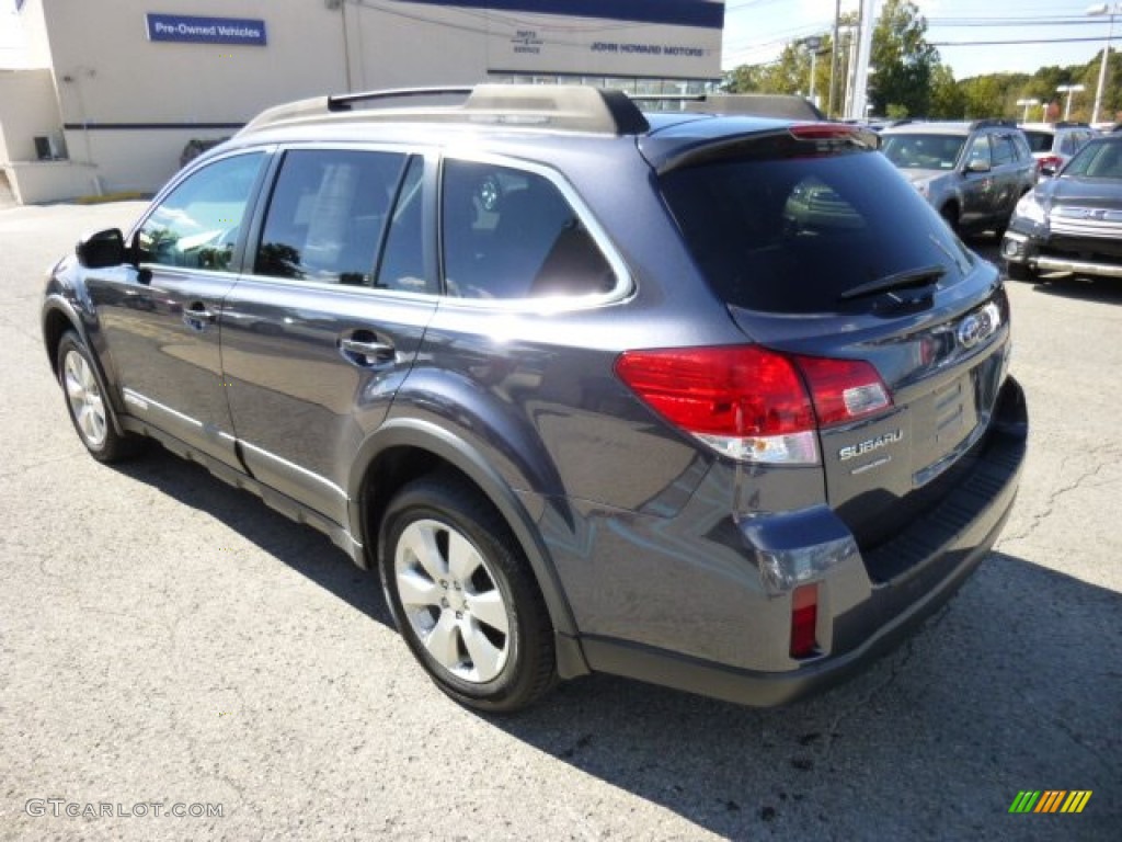 2011 Outback 2.5i Premium Wagon - Graphite Gray Metallic / Off Black photo #8