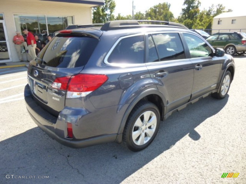 2011 Outback 2.5i Premium Wagon - Graphite Gray Metallic / Off Black photo #10