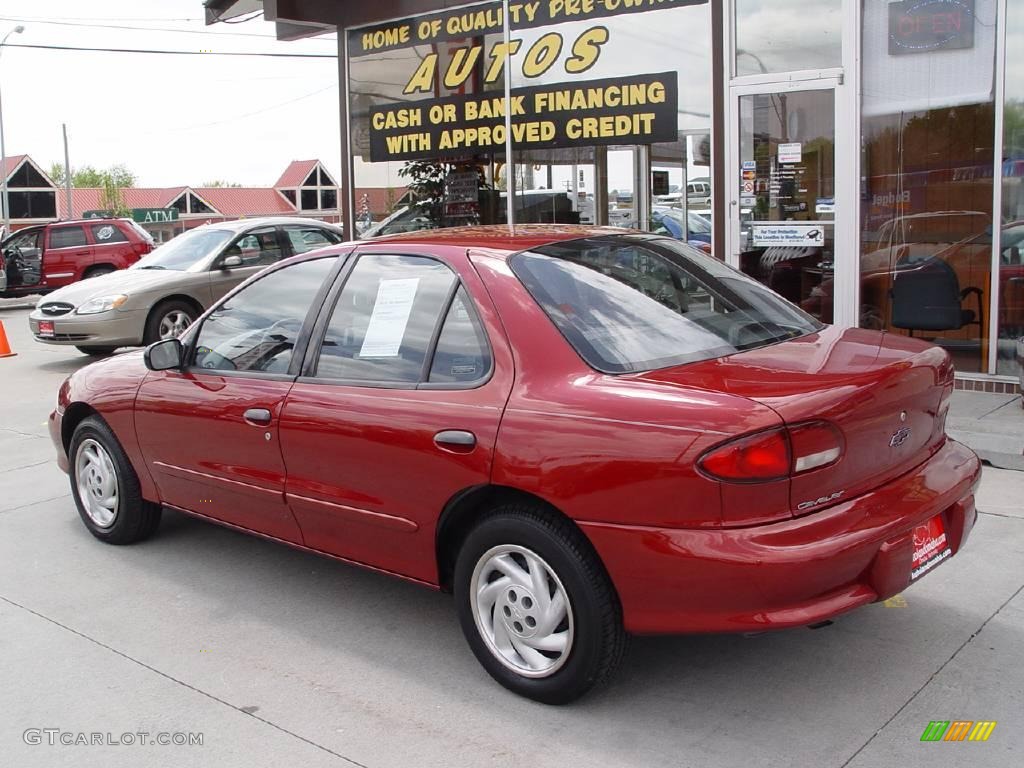 1999 Cavalier Sedan - Cayenne Red Metallic / Graphite photo #5