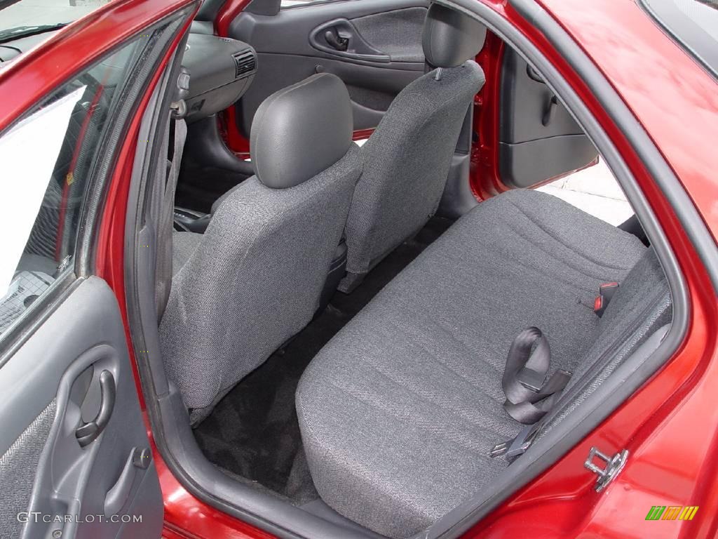 1999 Cavalier Sedan - Cayenne Red Metallic / Graphite photo #11