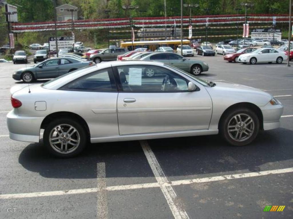 2003 Cavalier LS Sport Coupe - Ultra Silver Metallic / Graphite Gray photo #5